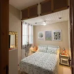 Neptunus House *